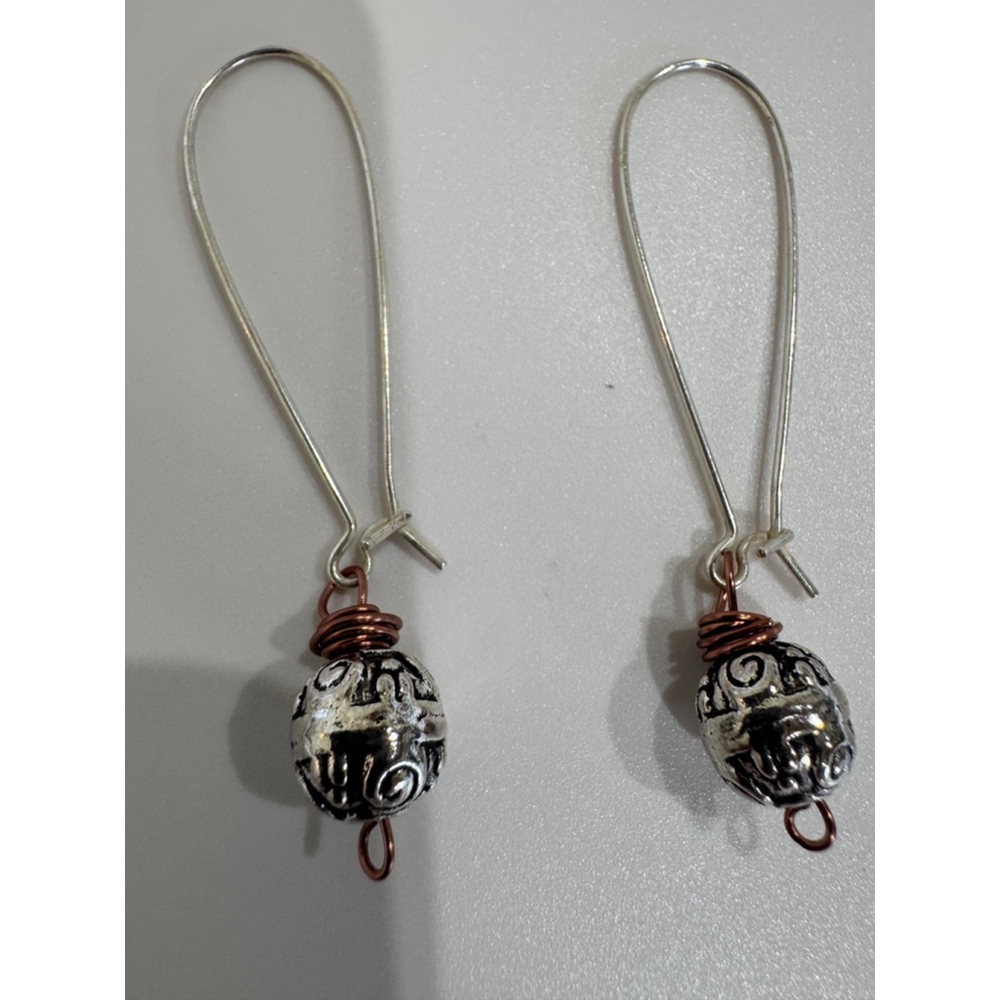 Silver & copper artisan wire hoop patterned bead statement earring set. NWOT